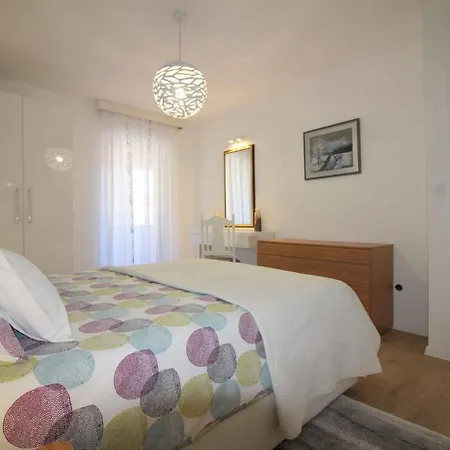 In Porec/istrien 10446 Apartment Porec
