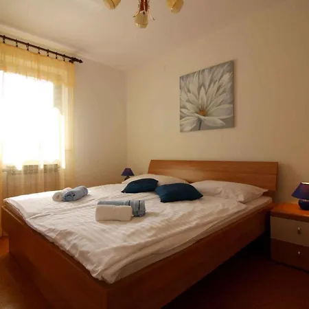 In Porec/istrien 10446 Apartment *