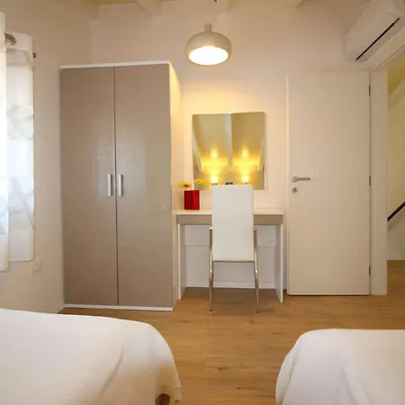 In Porec/istrien 10446 Apartment