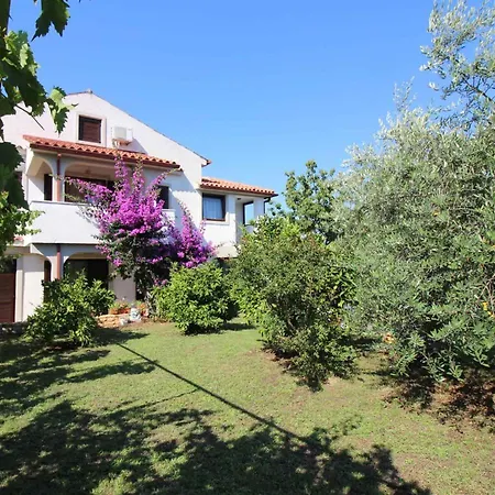 アパート In - Istrien 10446 ポレッチ